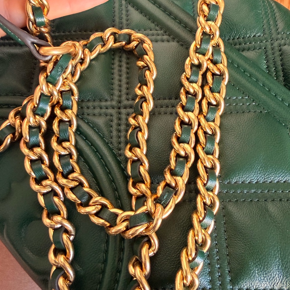 Tory Burch Green Quilted Shoulder Bag - Picture 9 of 9